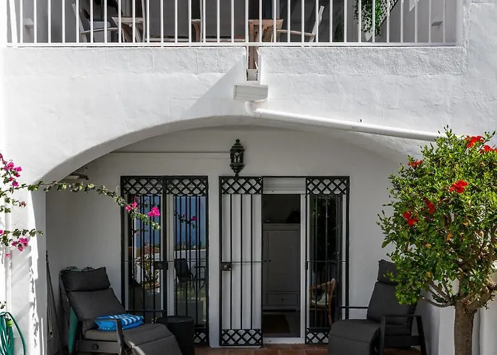 Paraiso Blanco 39 Menyber Нерха